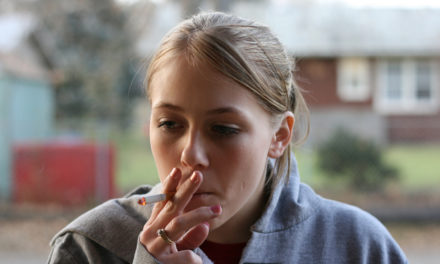 La cigarette comme facteur causal de psychoses? Les évidence s’accumulent