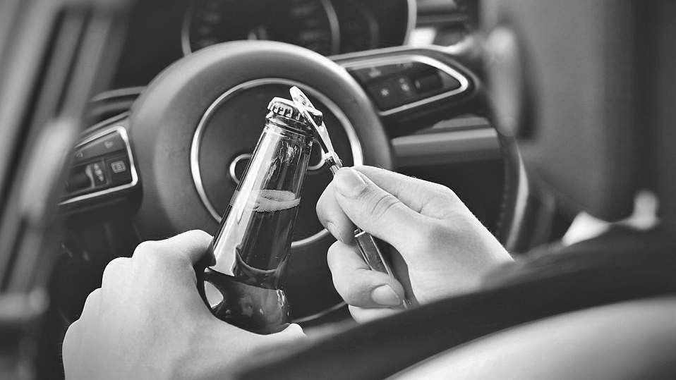 Agir sur le prix de l’alcool est efficace pour réduire les accidents de la route mortels que baisser le taux d’alcoolémie à 0 pour mille